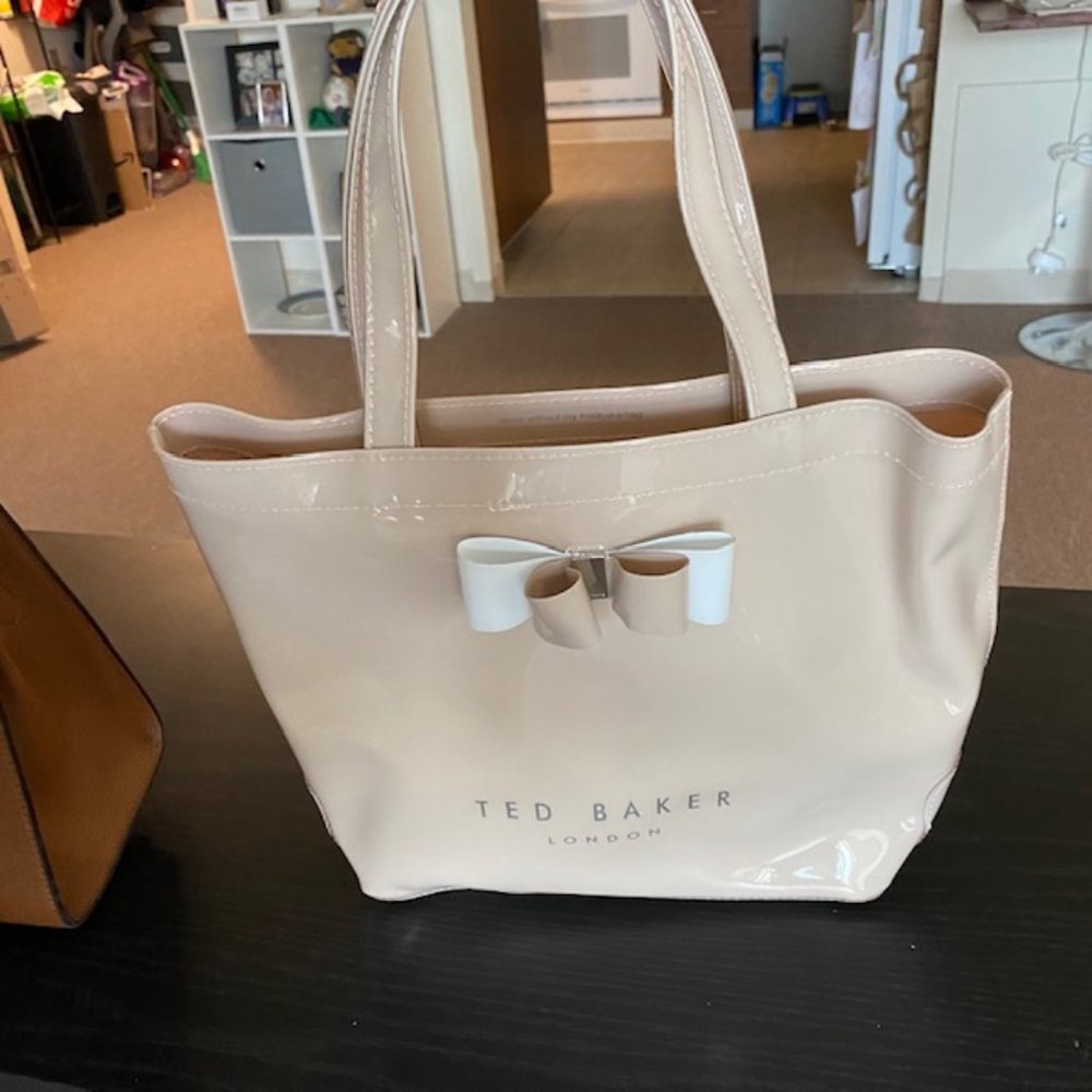 Ted Baker HARICON Bow detail small icon bag